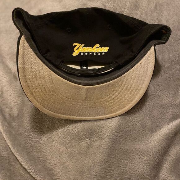 New York Yankees Basic 59FIFTY Fitted hat - Picture 3 of 9